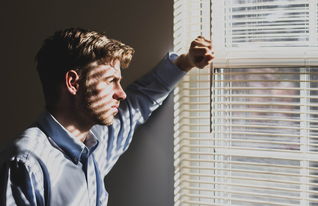 男人只给生活费，该如何应对？