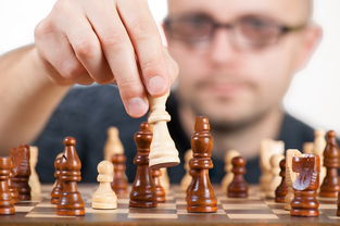 2025年个人债务逾期会被全网拉黑吗？律师揭秘未来信用社会的生存法则