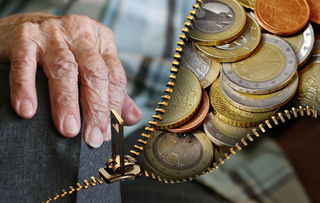 衡阳社保交了15年不交，我的养老金还能正常领取吗？