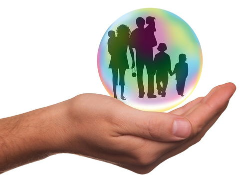 法律离婚孩子怎么办？父母该如何保障孩子的权益？