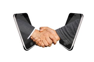 网贷逾期一个月打电话来，该怎么办？会不会有麻烦？