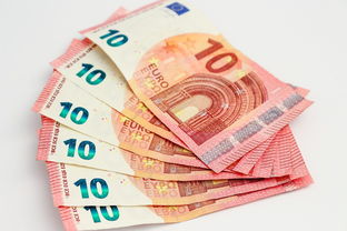 10万农业银行利息多少？存一年能拿多少钱？