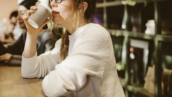老婆吵架后怎么哄老公？老公生气冷战怎么办？