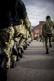 十级伤残军人能领哪些补助?退役后待遇会变吗?